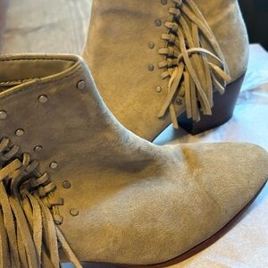 Sam Edelman Size 7 Ankle Booties with fringe Design. Color Taupe Used.